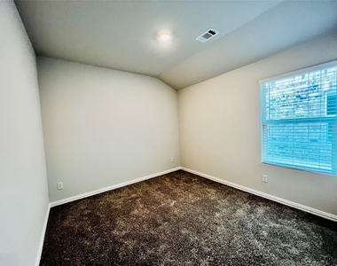 2343 Aspen Hill Drive - Photo Thumbnail 9