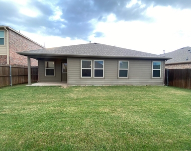 2105 Meadow Park Drive - Photo Thumbnail 18