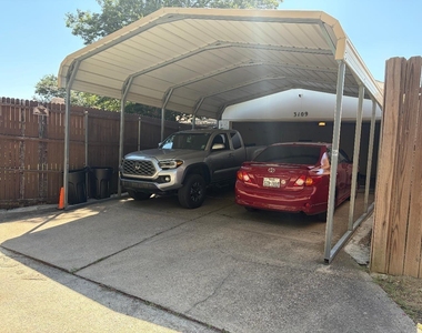 3109 Manchester Drive - Photo Thumbnail 16