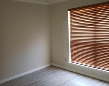 505 Thistle Meade Circle - Photo Thumbnail 14