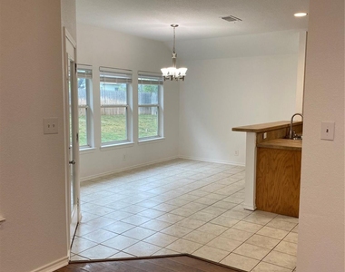 2212 Snake River Drive - Photo Thumbnail 12