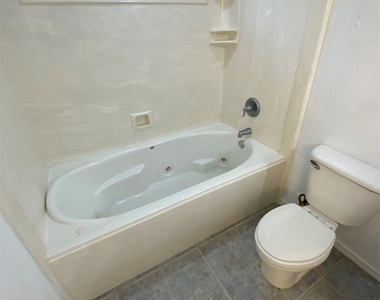 2212 Snake River Drive - Photo Thumbnail 8