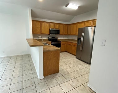 2212 Snake River Drive - Photo Thumbnail 24