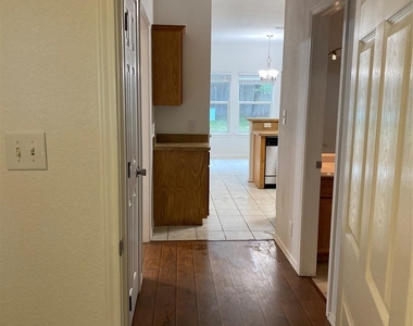 2212 Snake River Drive - Photo Thumbnail 15