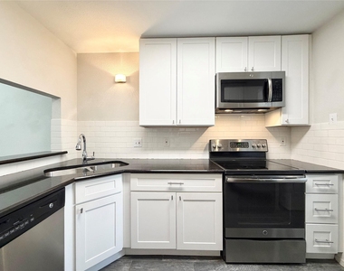 3635 Garden Brook Drive - Photo Thumbnail 4