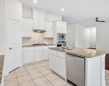2949 Open Range Drive - Photo Thumbnail 4