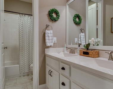 6200 Savannah Oak Trail - Photo Thumbnail 27