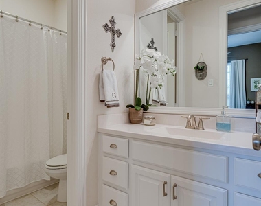 6200 Savannah Oak Trail - Photo Thumbnail 7