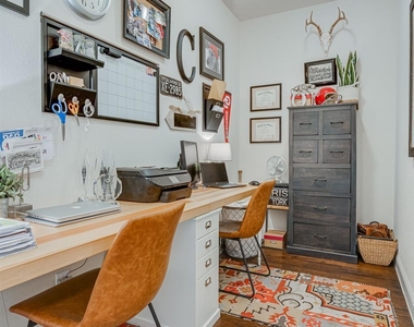 6200 Savannah Oak Trail - Photo Thumbnail 8