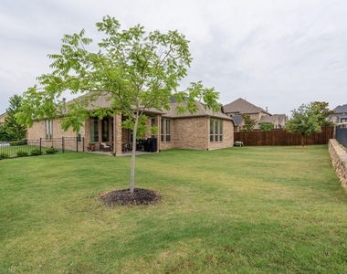 6200 Savannah Oak Trail - Photo Thumbnail 31