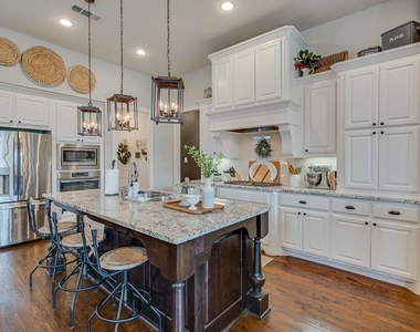6200 Savannah Oak Trail - Photo Thumbnail 14