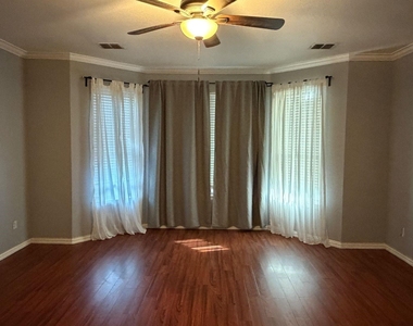8801 Tanglewood Drive - Photo Thumbnail 8