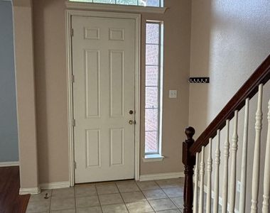 8801 Tanglewood Drive - Photo Thumbnail 2