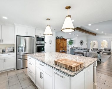 3201 Carmel Street - Photo Thumbnail 15
