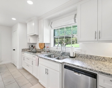 3201 Carmel Street - Photo Thumbnail 14