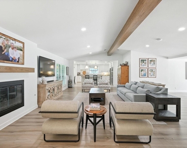 3201 Carmel Street - Photo Thumbnail 4