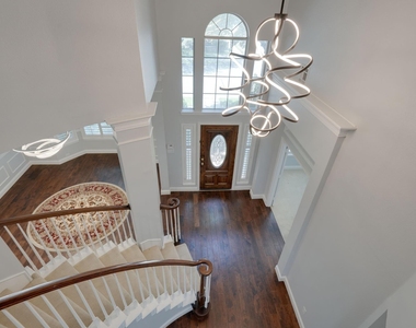 1508 Comanche Drive - Photo Thumbnail 2