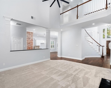 1508 Comanche Drive - Photo Thumbnail 15