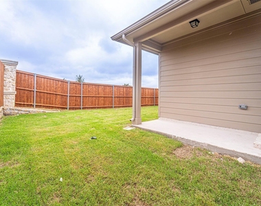 3305 Shortgrass Lane - Photo Thumbnail 23