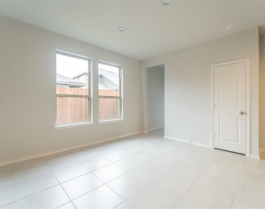 3305 Shortgrass Lane - Photo Thumbnail 8