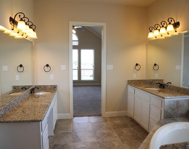 2025 Menominee Drive - Photo Thumbnail 21