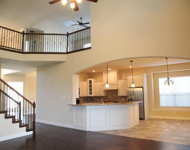 2025 Menominee Drive - Photo Thumbnail 31