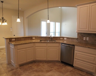 2025 Menominee Drive - Photo Thumbnail 26