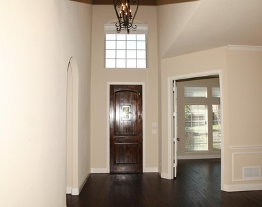 2025 Menominee Drive - Photo Thumbnail 2