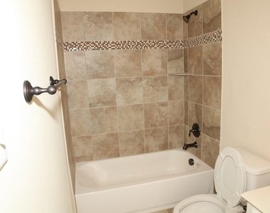 2025 Menominee Drive - Photo Thumbnail 9
