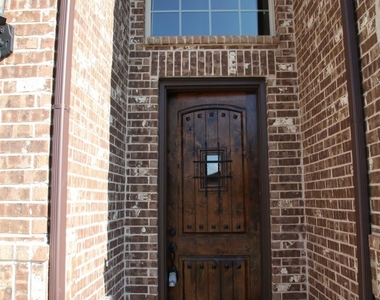 2025 Menominee Drive - Photo Thumbnail 1