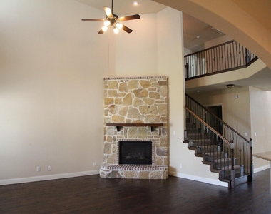 2025 Menominee Drive - Photo Thumbnail 29