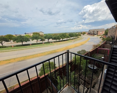 809 Rockingham Drive - Photo Thumbnail 26