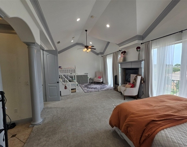 809 Rockingham Drive - Photo Thumbnail 21