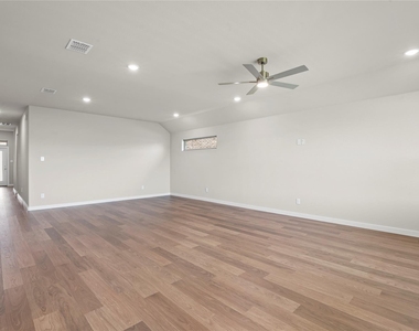 507 Avocet Road - Photo Thumbnail 2