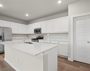 507 Avocet Road - Photo Thumbnail 4