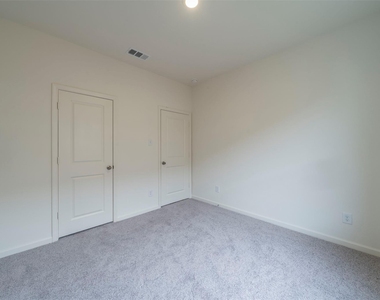 1838 Mccree Street - Photo Thumbnail 18