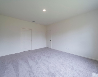 1838 Mccree Street - Photo Thumbnail 9