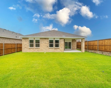 1838 Mccree Street - Photo Thumbnail 22
