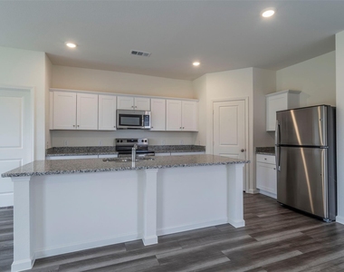 1838 Mccree Street - Photo Thumbnail 4