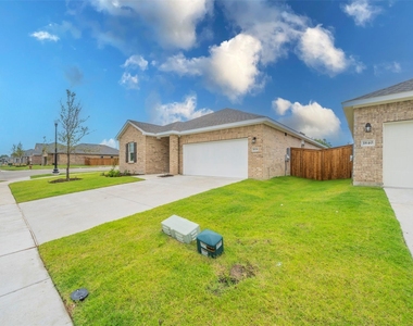 1838 Mccree Street - Photo Thumbnail 20