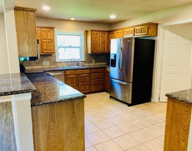 103 Lewis Street - Photo Thumbnail 3