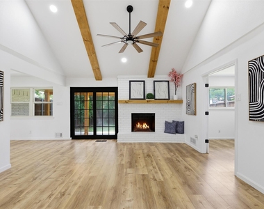 11022 Ferndale Road - Photo Thumbnail 2