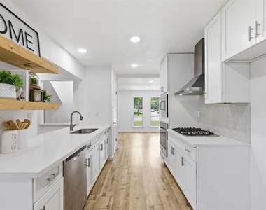 11022 Ferndale Road - Photo Thumbnail 5