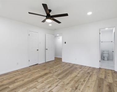 11022 Ferndale Road - Photo Thumbnail 11