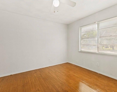 10125 Muskogee Drive - Photo Thumbnail 9