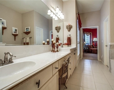 6019 Lytham Drive - Photo Thumbnail 19