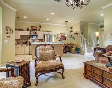 6019 Lytham Drive - Photo Thumbnail 10
