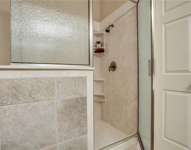 6019 Lytham Drive - Photo Thumbnail 21