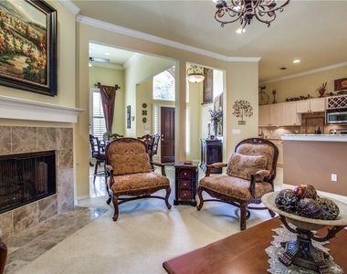 6019 Lytham Drive - Photo Thumbnail 7