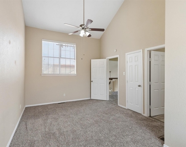 608 Fiesta Circle - Photo Thumbnail 19